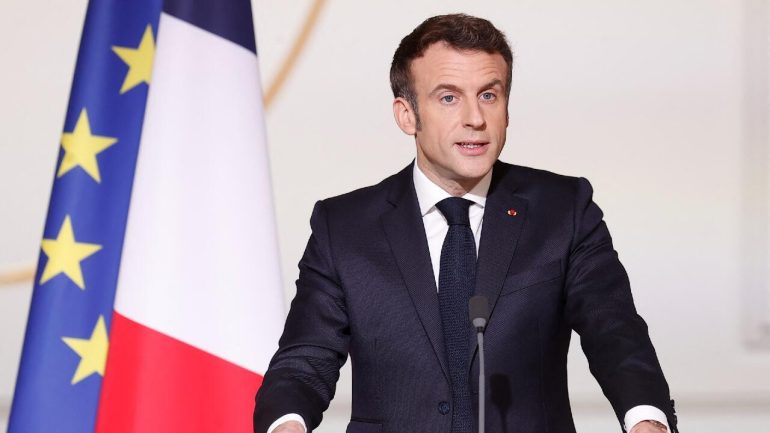 French parliamentary committee calls for social media ban for children under 15 and curfew for teens, targeting TikTok’s impact on youth.