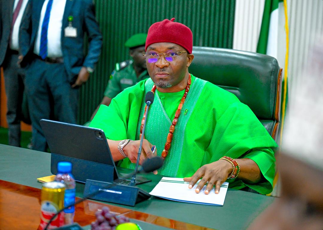 Deputy Speaker Benjamin Kalu speaking on a Tracka report about federal projects in Bende Constituency.