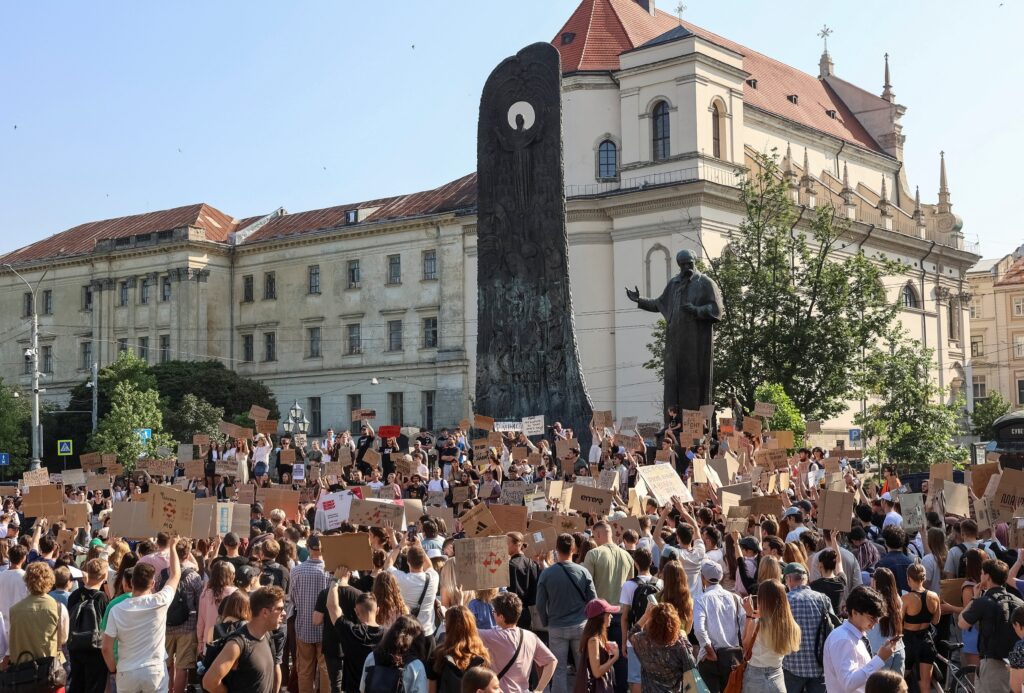 Protesters in a Ukrainian city following the dismissal of Defence Minister Mykhailo Fedorov by President Volodymyr Zelensky.